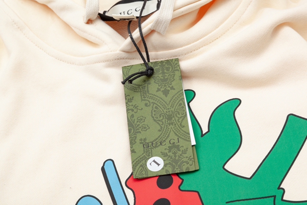 ブランドパーカー側面デザイン